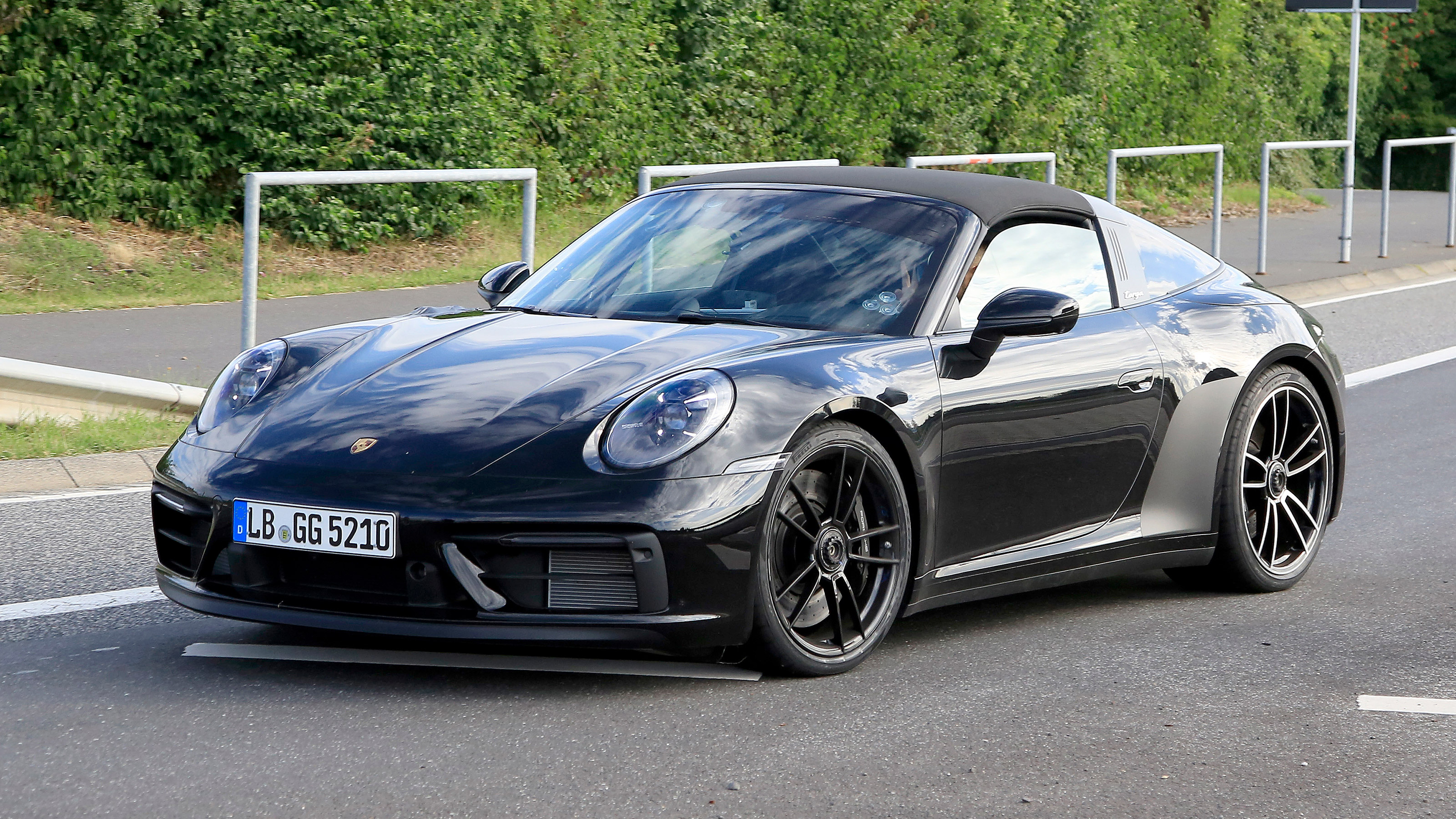 New Porsche 911 Targa 4 GTS spied testing - pictures | evo